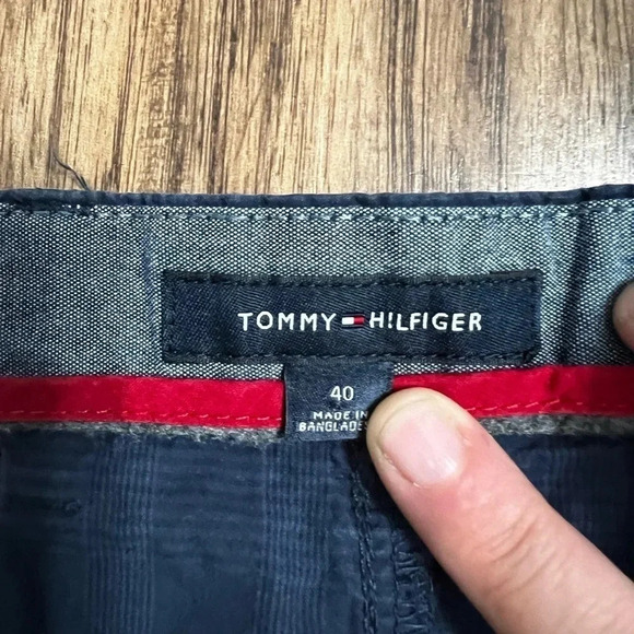 Tommy Hilfiger shorts - Picture 4 of 6